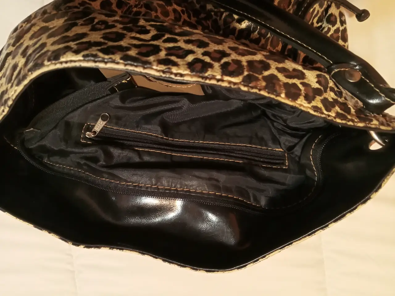 Cartera Isadora - Vista 4