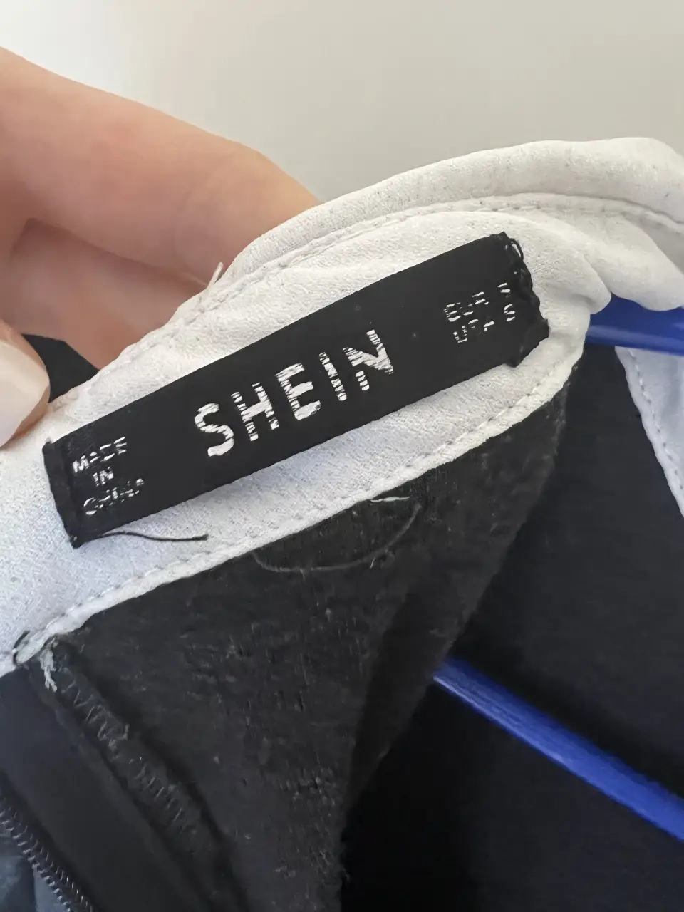 Sweater Shein - Vista 4