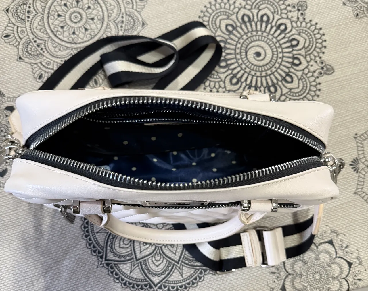 Cartera Jackie Smith - Vista 4