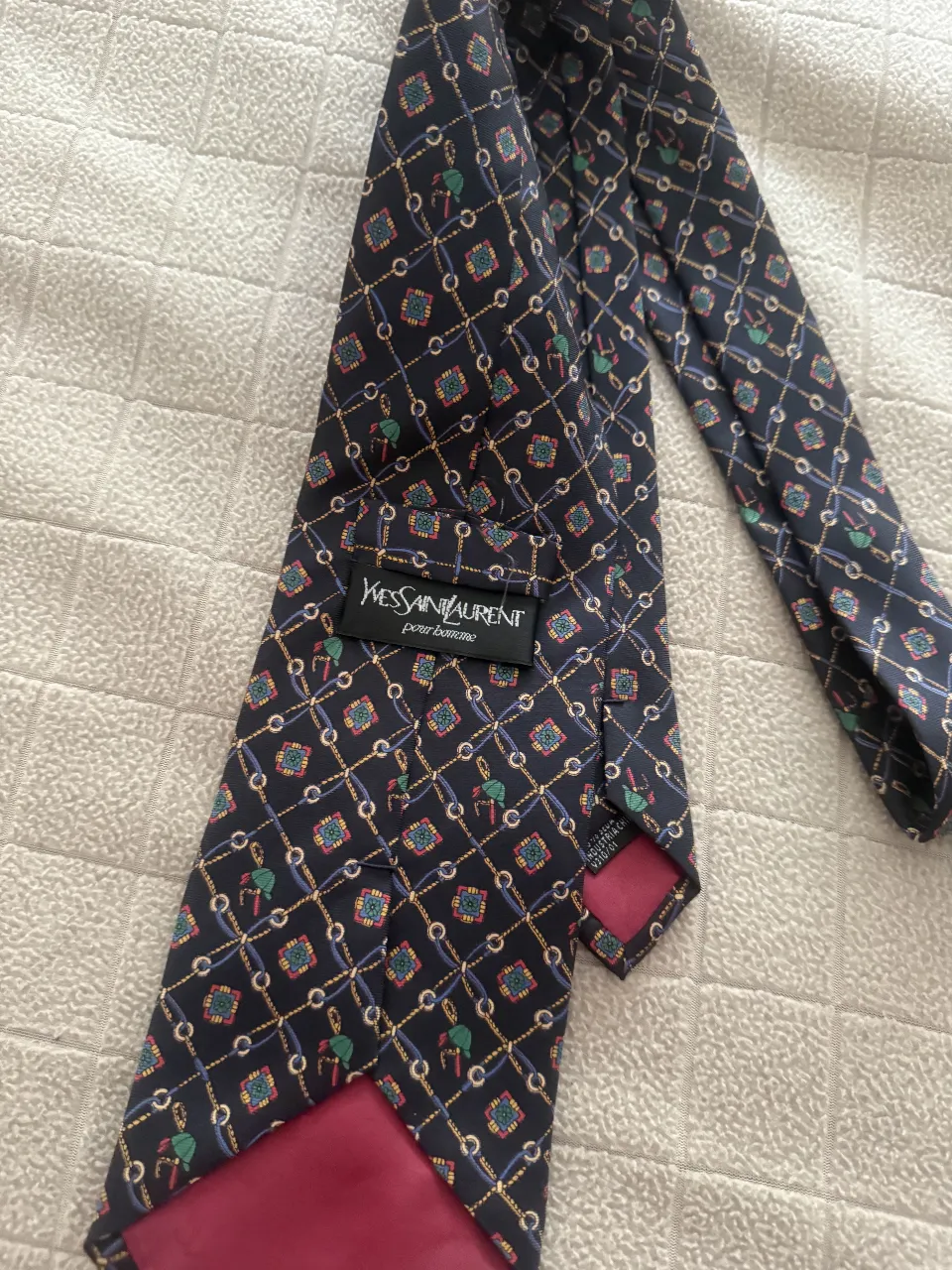 Traje Yves Saint Laurent - Vista 3