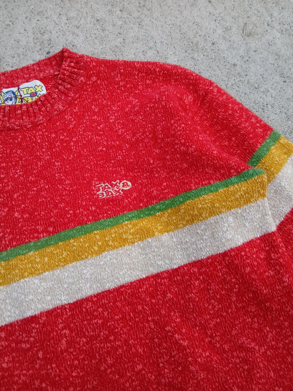Sweater Tax bax - Vista 3