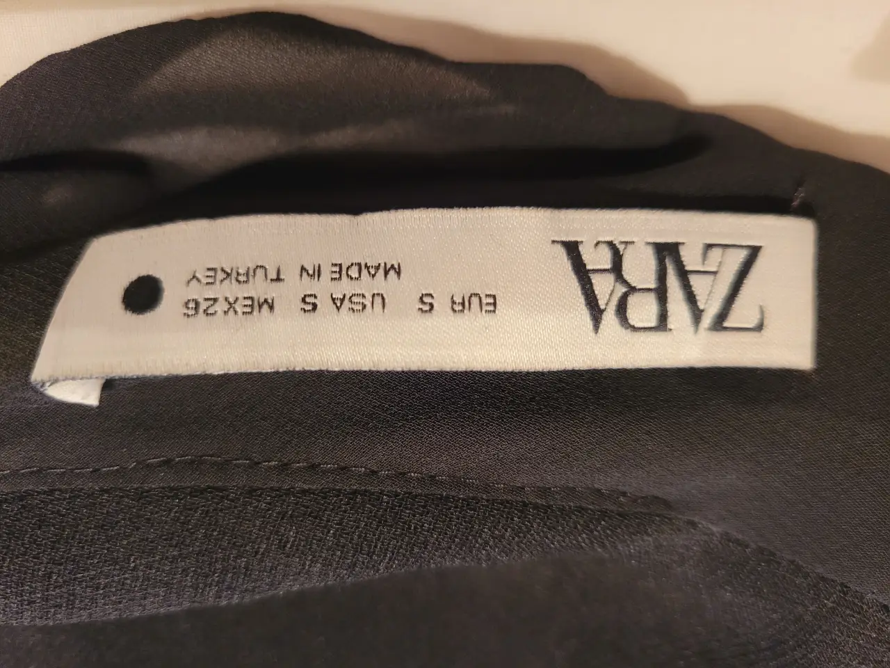 Top Zara - Vista 3