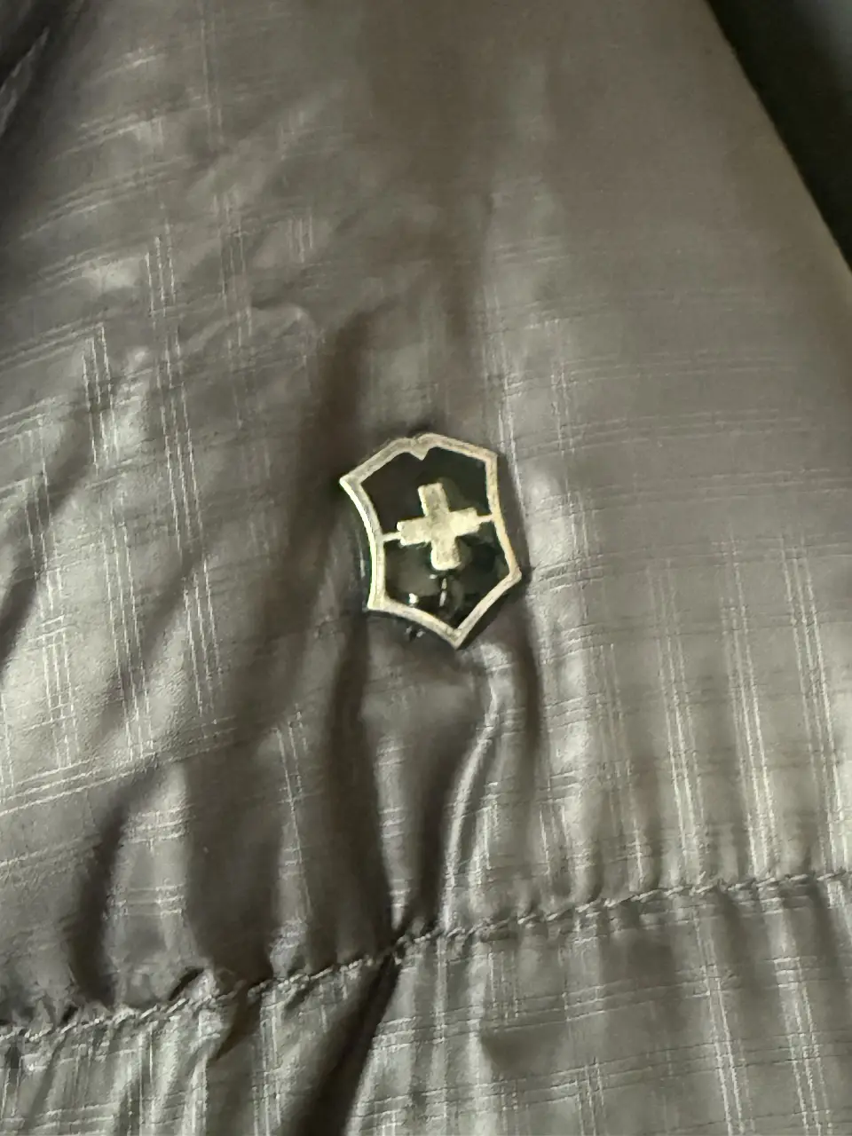 Campera Victorinox - Vista 3