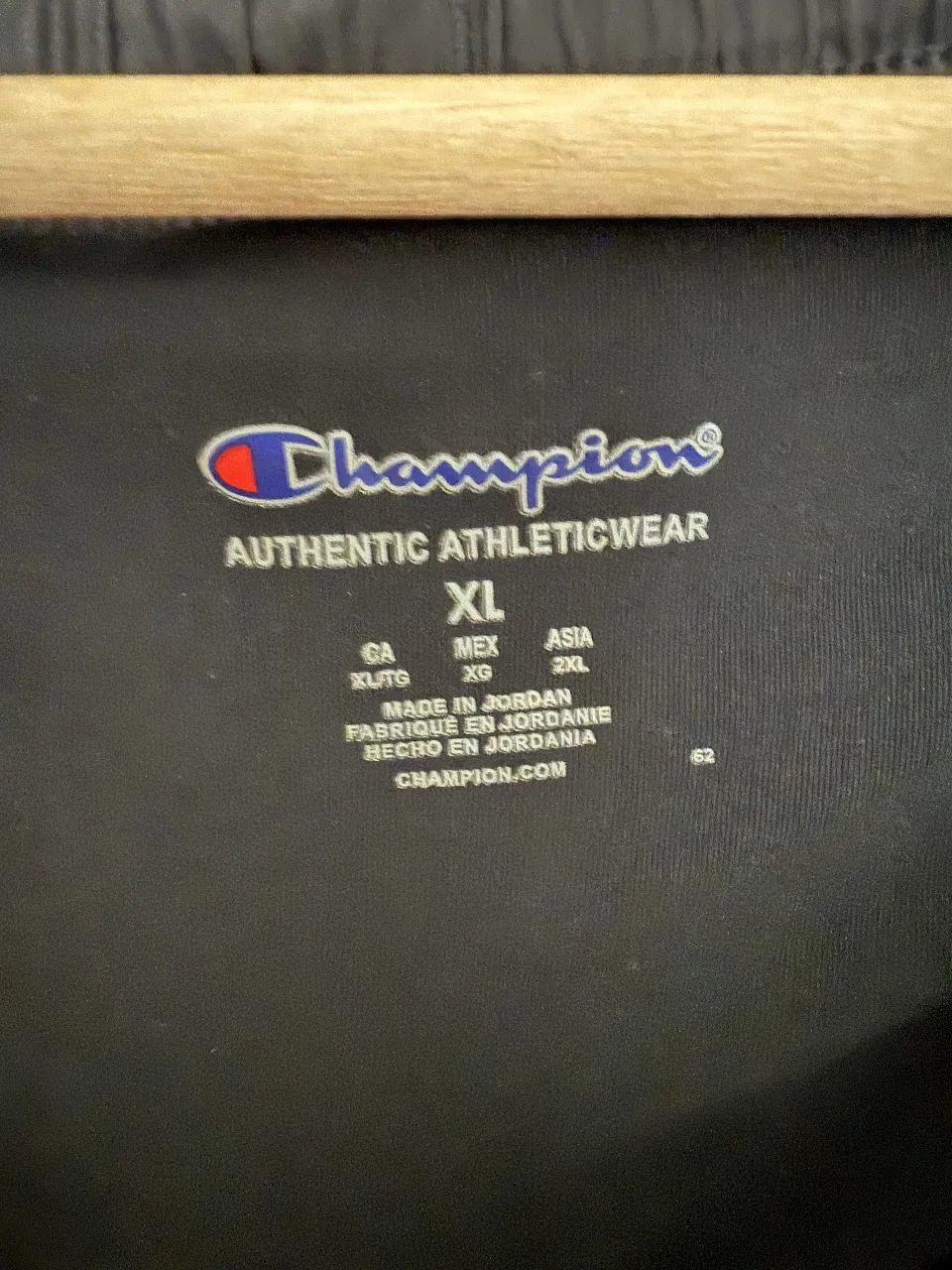 Short Champion - Vista 5