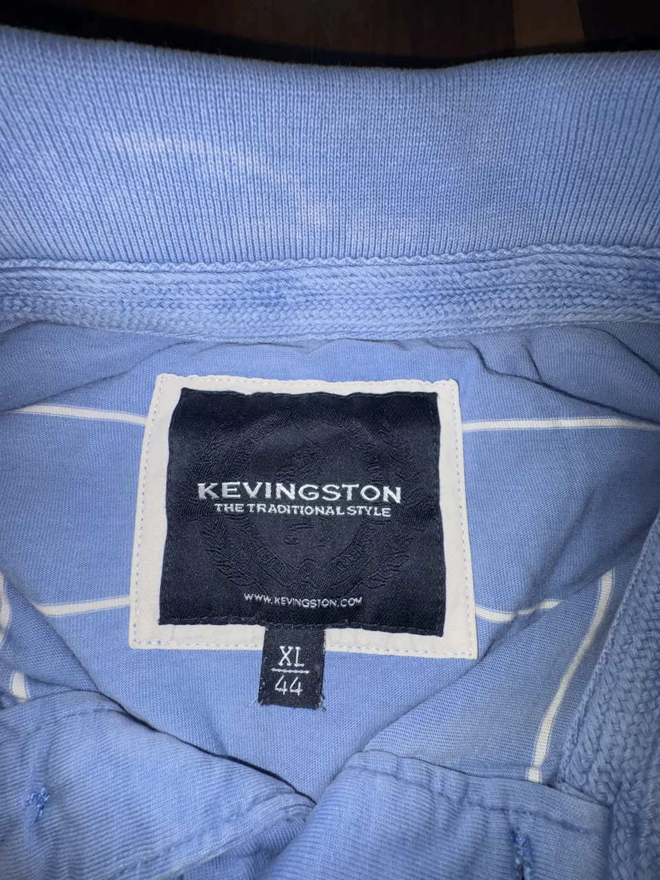 Remera Kevingston - Vista 2