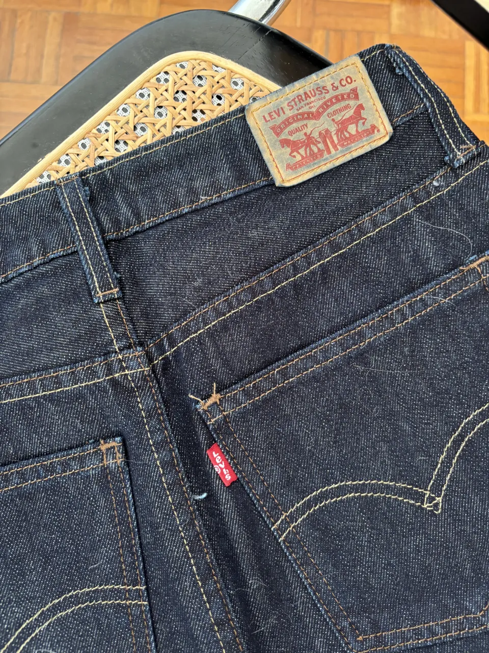 Pollera Levi's - Vista 2