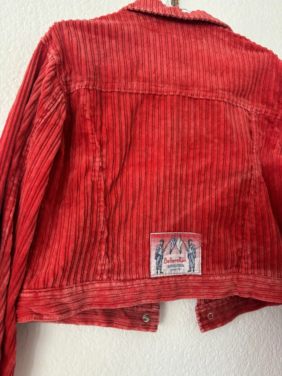 Campera Revolution - Vista 3