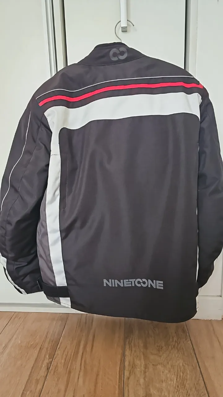 Campera Otre - Vista 3
