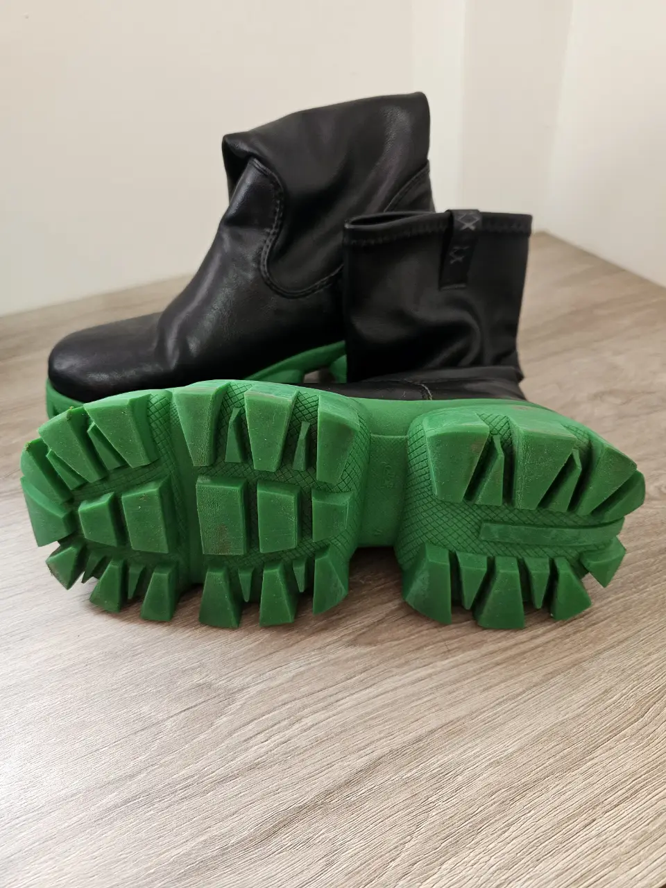 Botas Sarkany - Vista 2