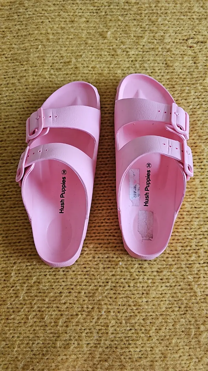 Sandalias de goma rosa Hush Puppies, ideales para el verano. Talle 36. Platilla 22 cm IMPECABLES!! Oportunidad!!!