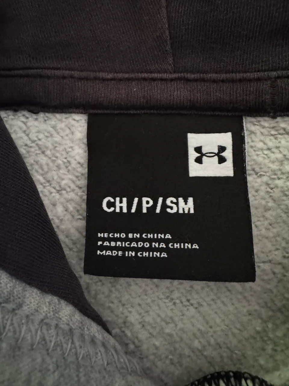 Buzo Under Armour - Vista 2