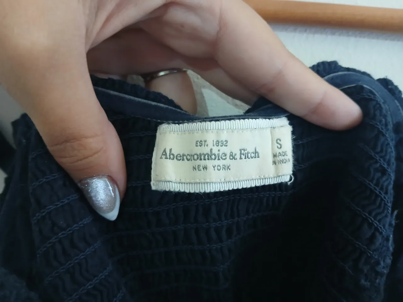 Top Abercrombie & Fitch - Vista 2