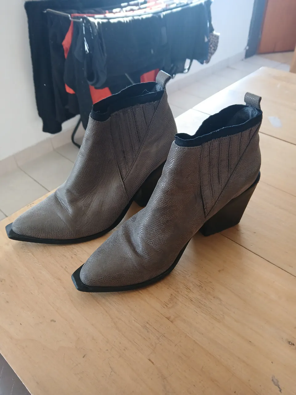 Tacos Calzado fino - Vista 3