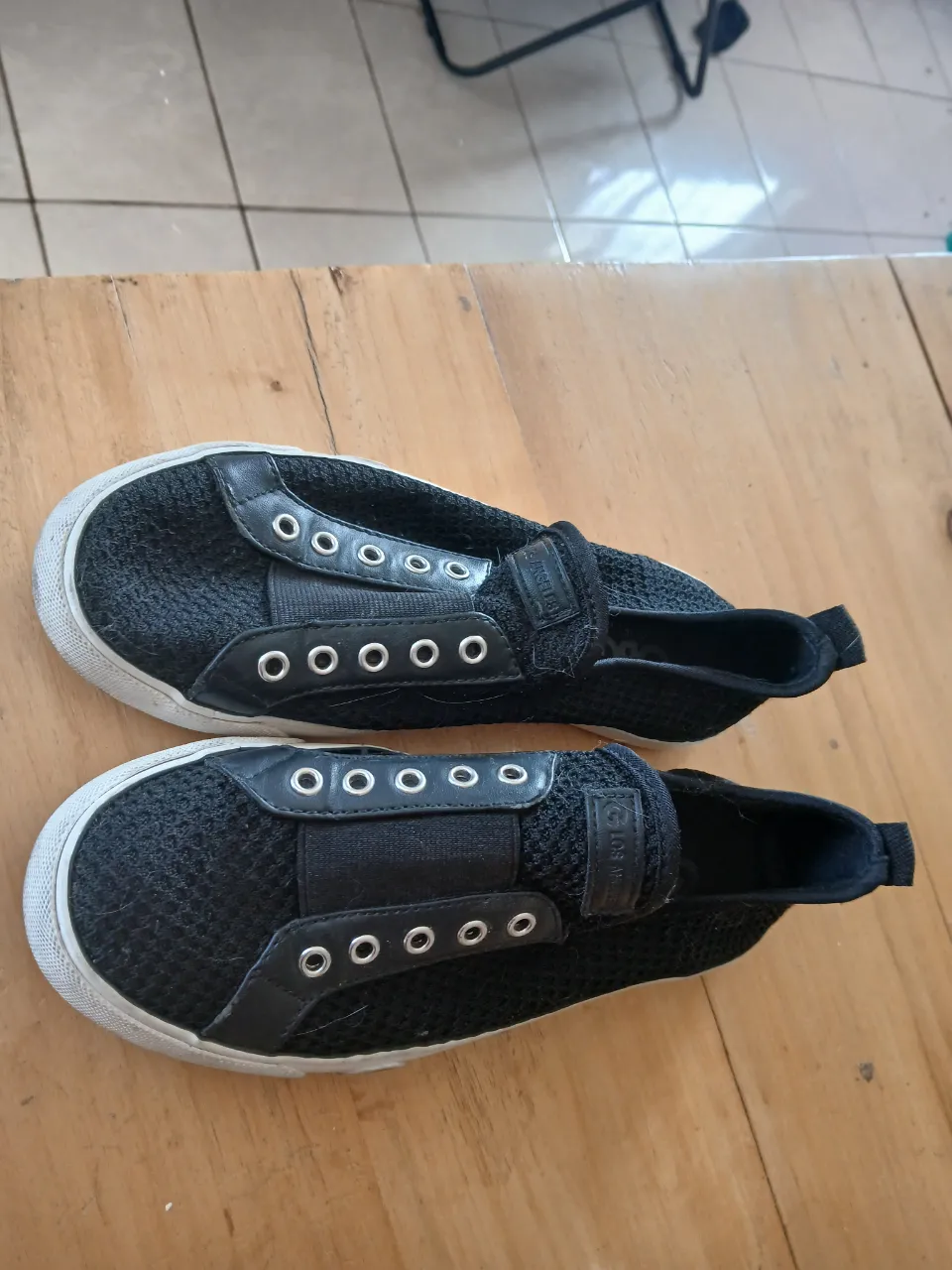 Zapatillas GUESS - Vista 3