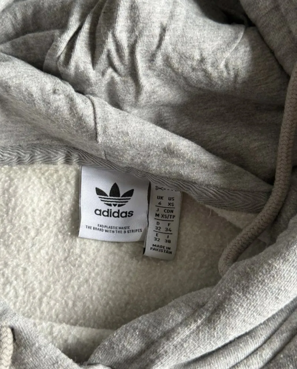 Buzo adidas - Vista 3