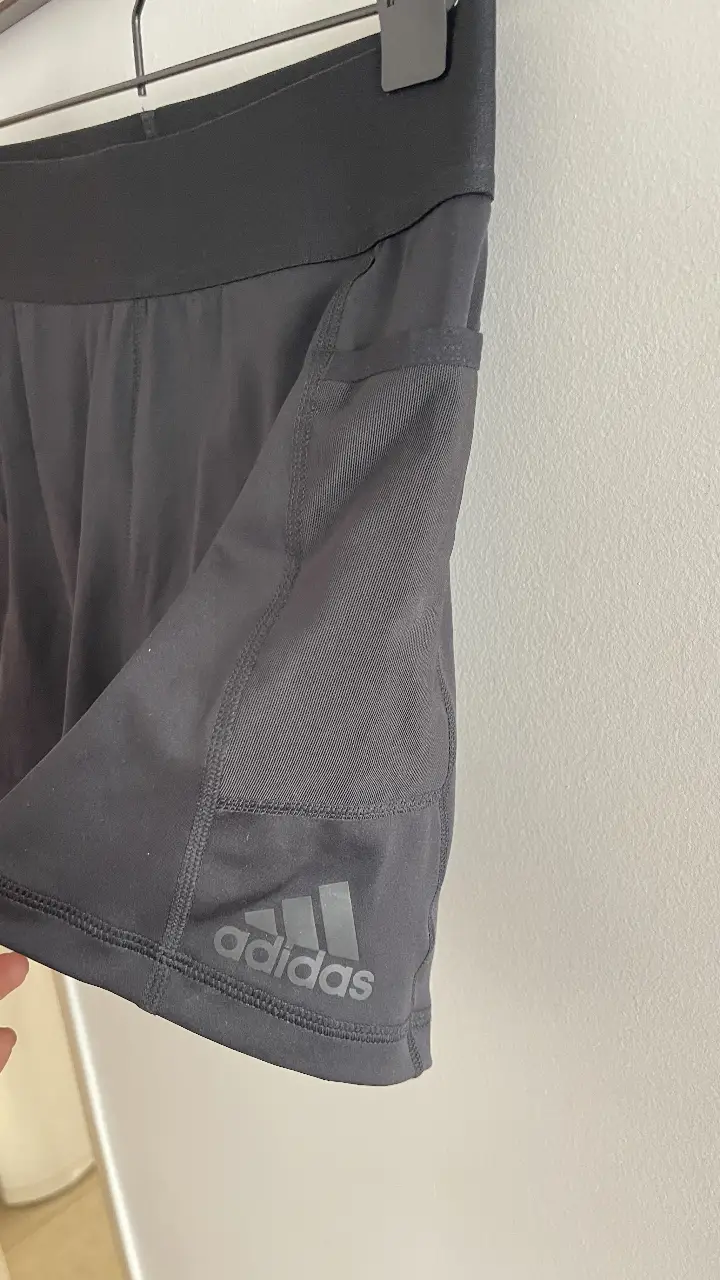 Short adidas - Vista 4