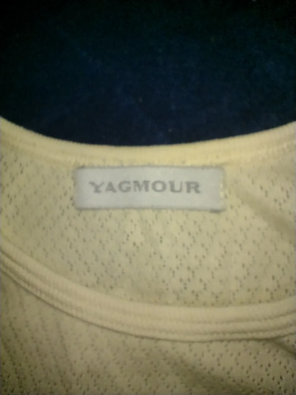 Remera Yagmour - Vista 3