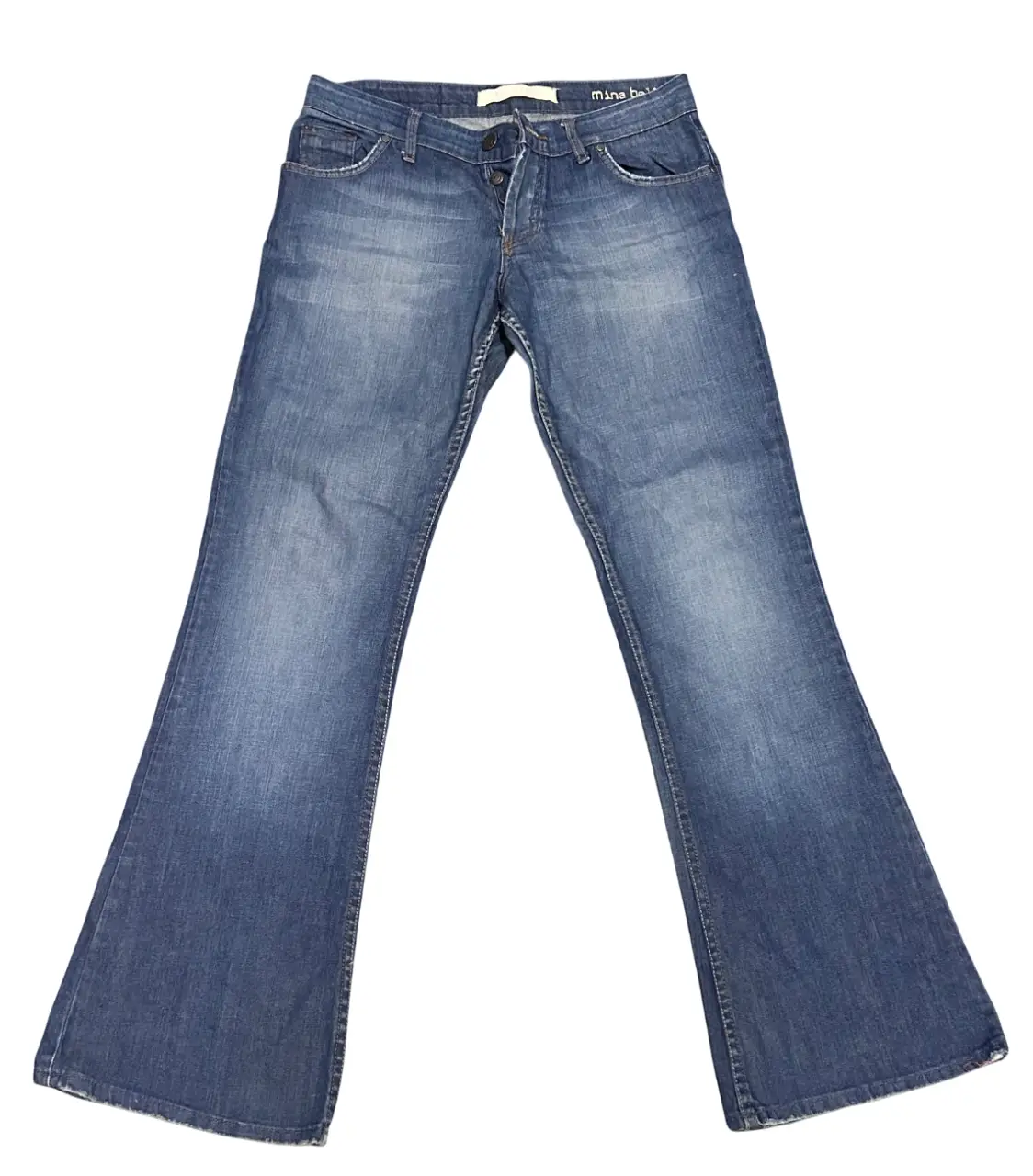 Jean vintage tiro bajo Kosiuko  - Medidas del jean (cadera 39 cm aprox - largo del jean 100 cm aprox) 