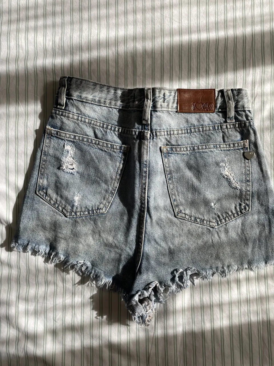 Short 47 Street - Vista 2