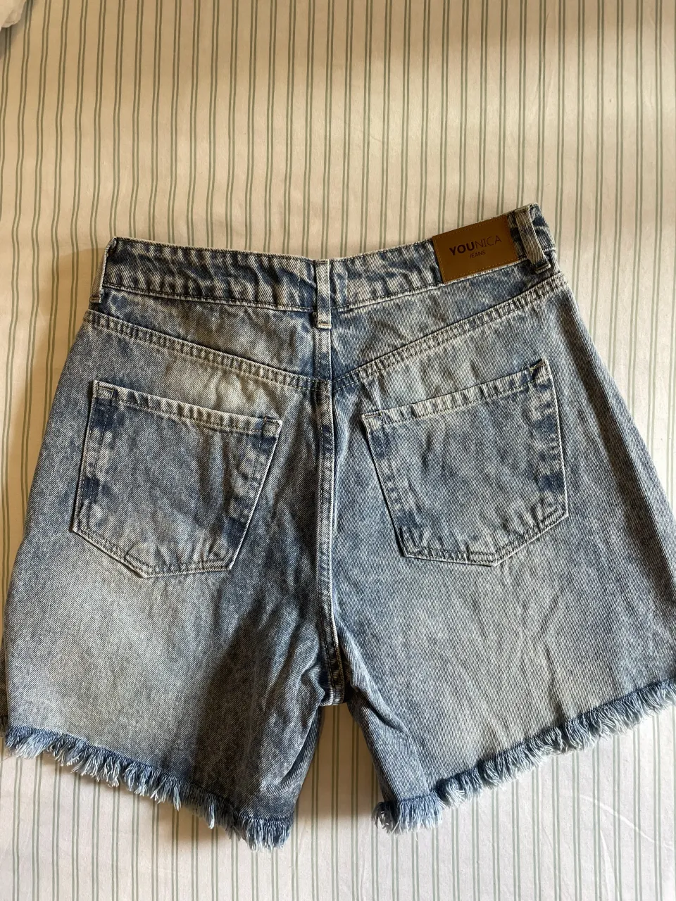 Short Younica - Vista 2