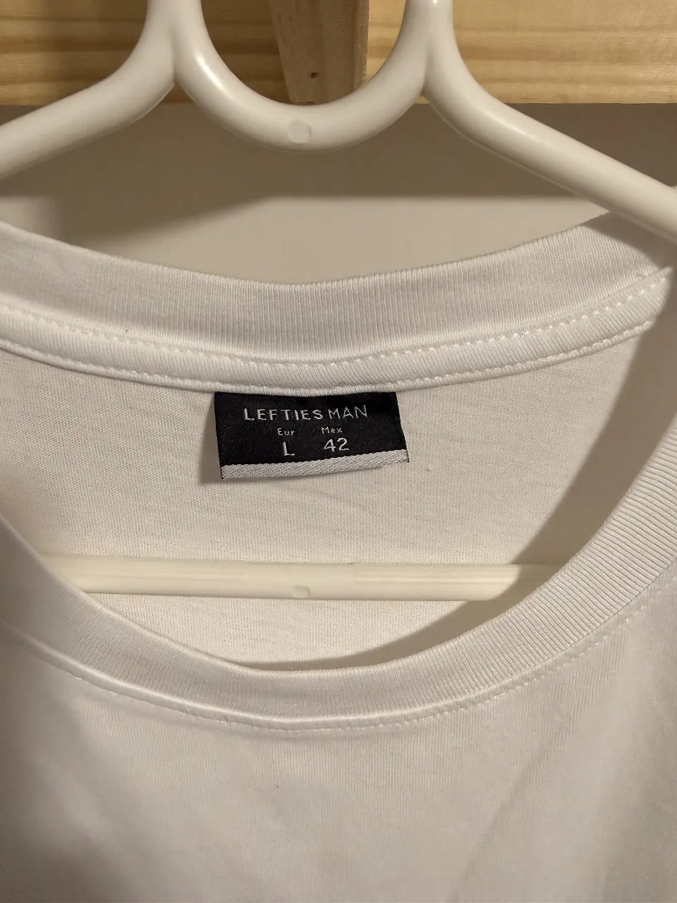 Remera Lefties - Vista 2