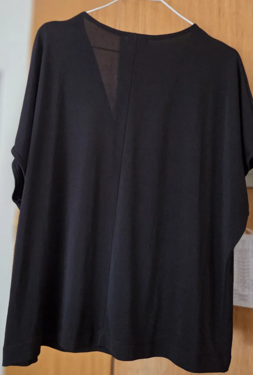 Remera Kosuko - Vista 2