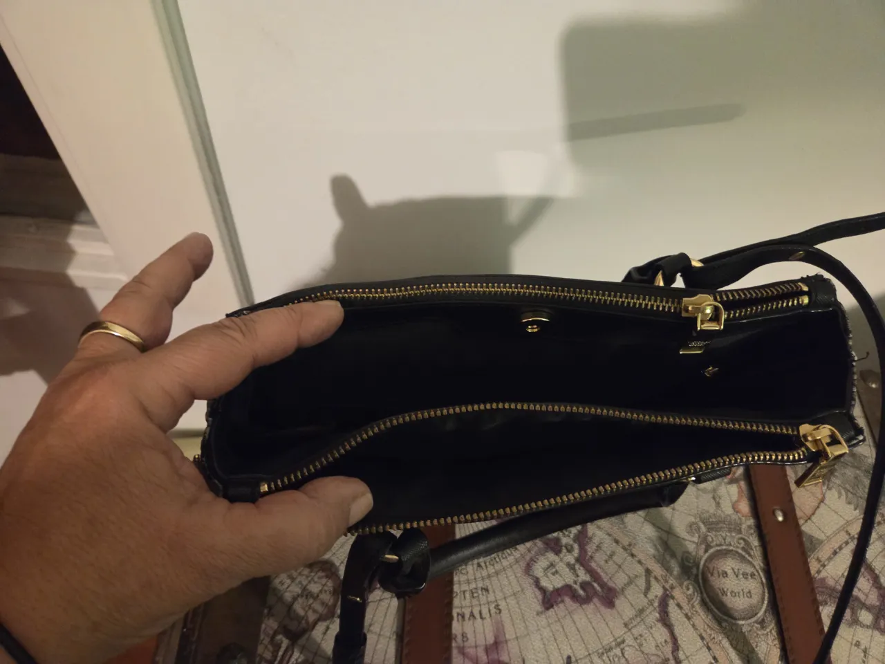 Cartera Victoria's Secret - Vista 3