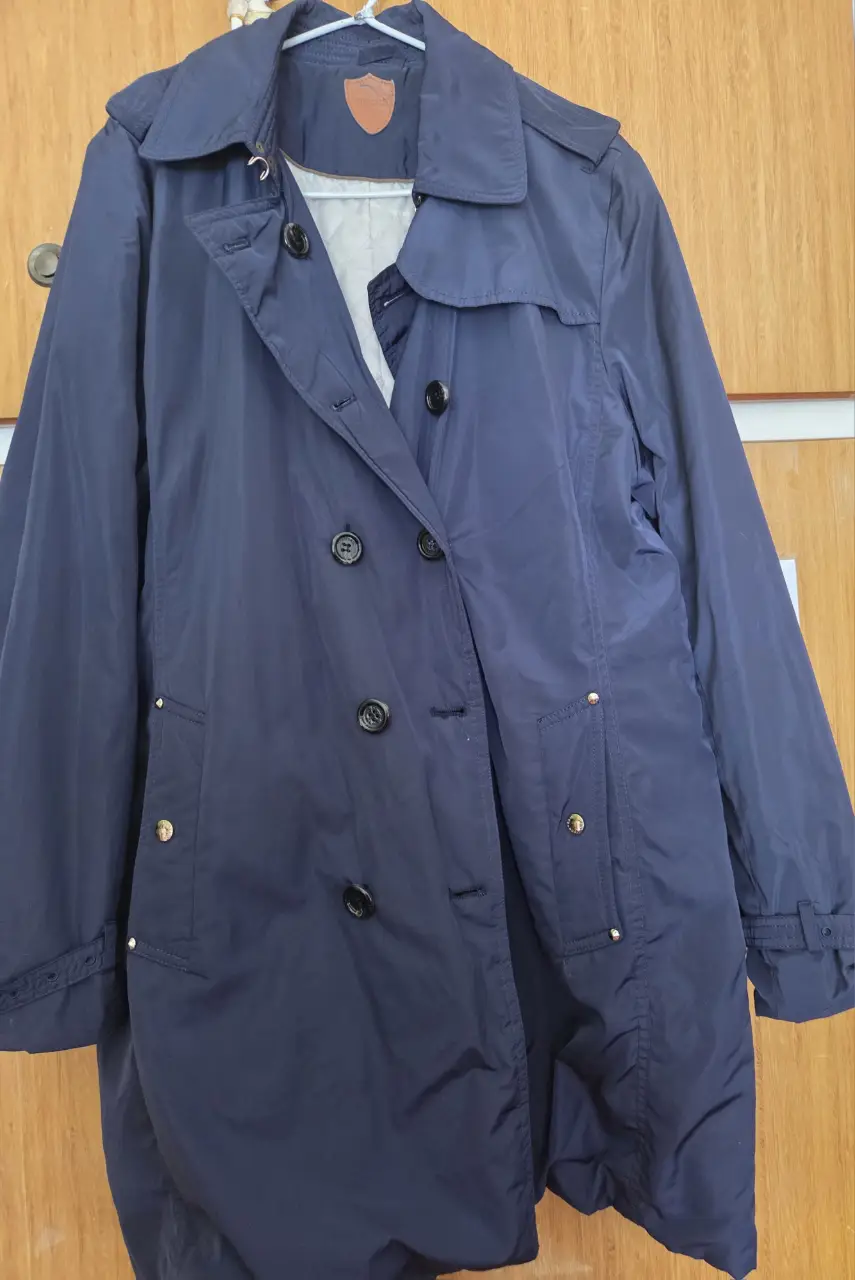 Impermeable Otro - Vista 2