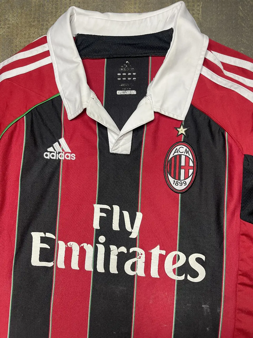 Camiseta adidas - Vista 2
