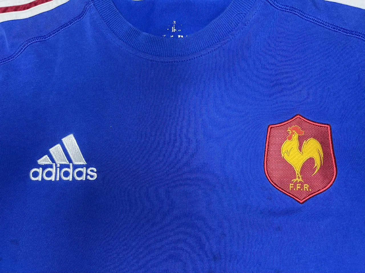 Camiseta adidas - Vista 2