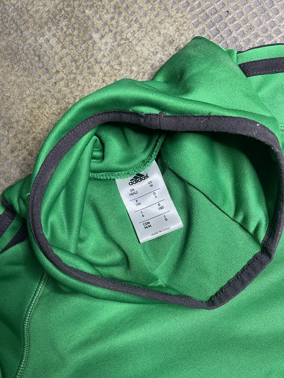 Buzo adidas - Vista 5