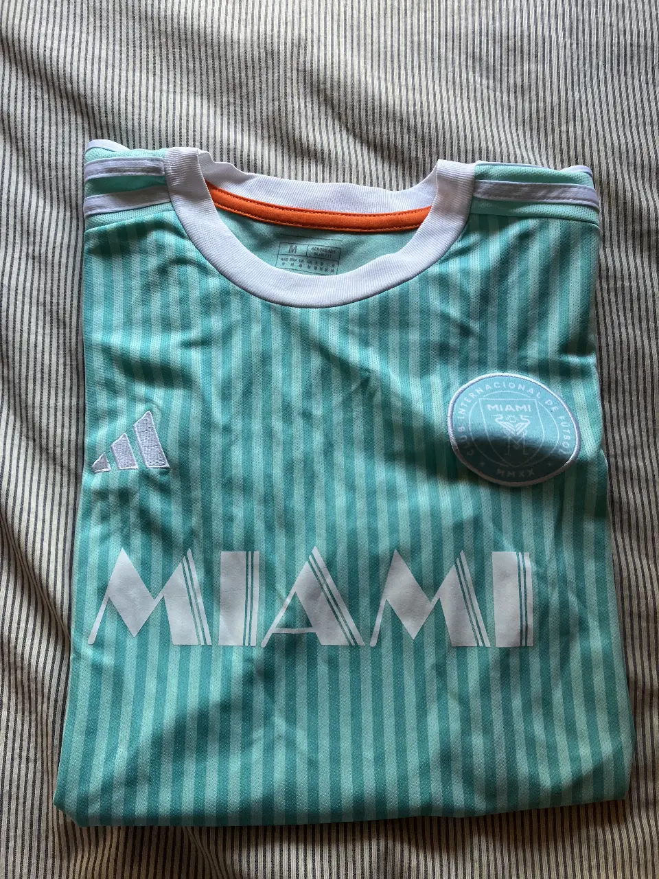 Camiseta Otro - Vista 2
