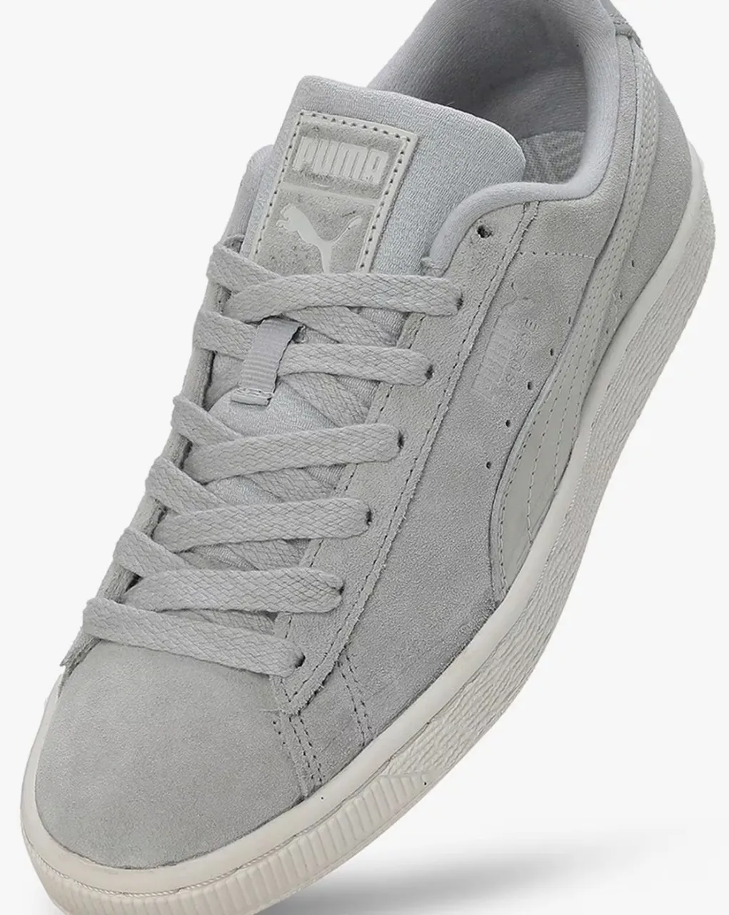 Zapatillas PUMA Suede grises para mujer. Talle 39 EUR, 8.5 US. Calzado urbano, ideal para un look casual y cómodo.
