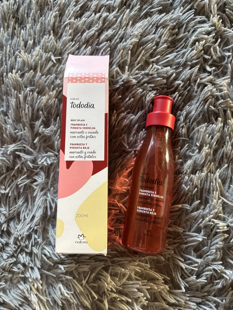 Body splash Tododia Frambuesa y Pimienta Roja de Natura. Fragancia marcante y osada con notas frutales. Contenido 200ml.