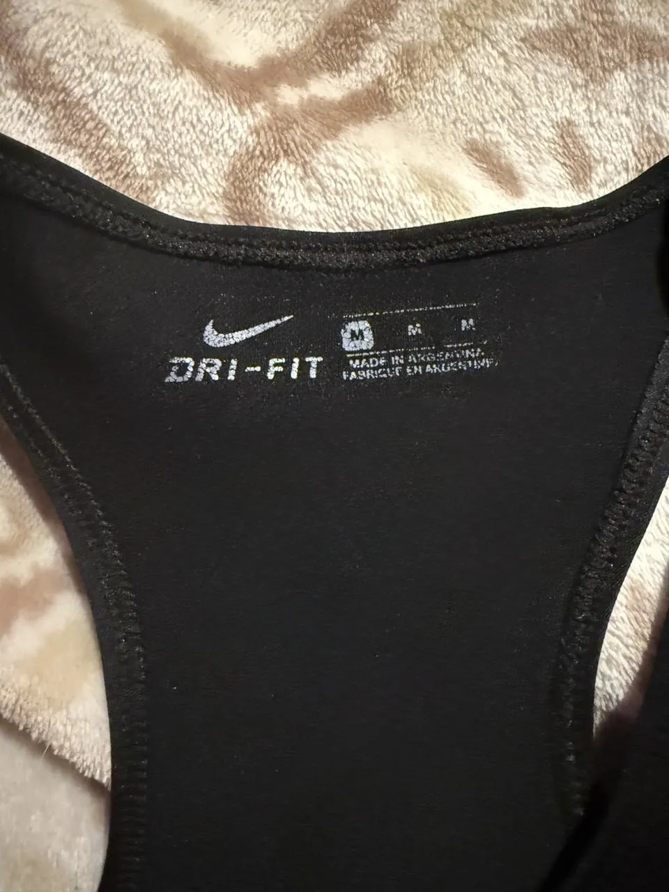Top Nike - Vista 3