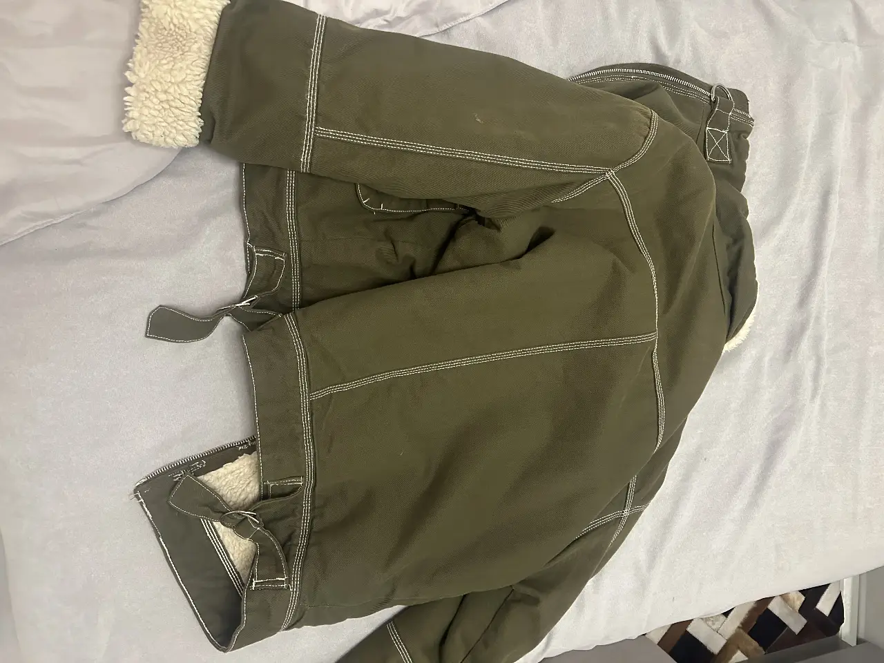 Campera Bershka - Vista 5