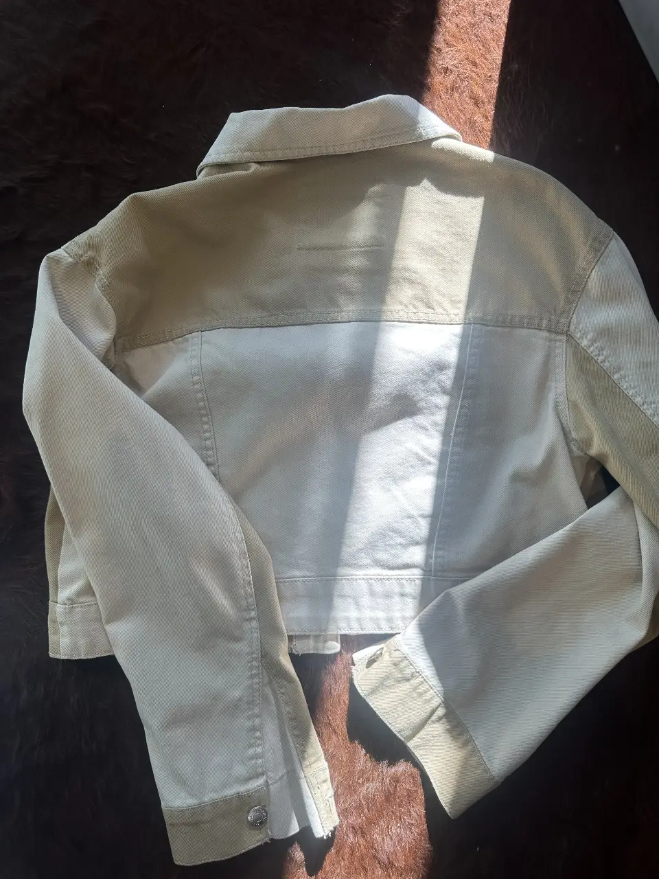 Campera Bershka - Vista 3