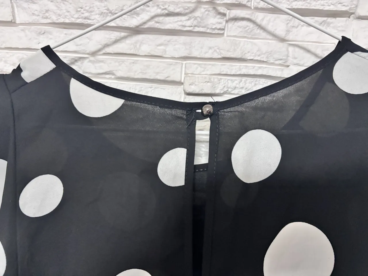 Remera Sin marca conocida - Vista 3