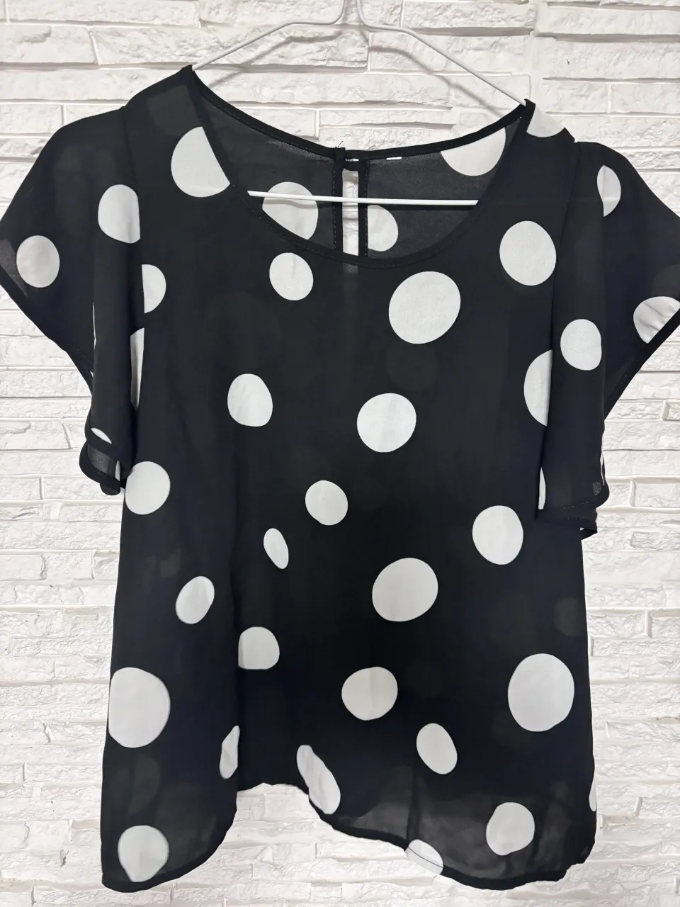 Remera Sin marca conocida