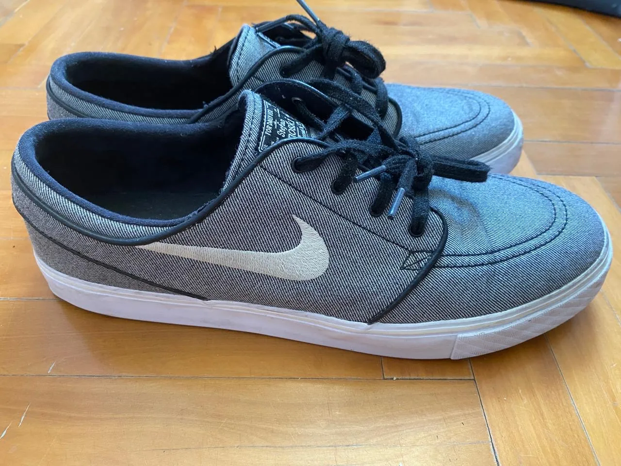 Zapatillas Nike - Vista 2