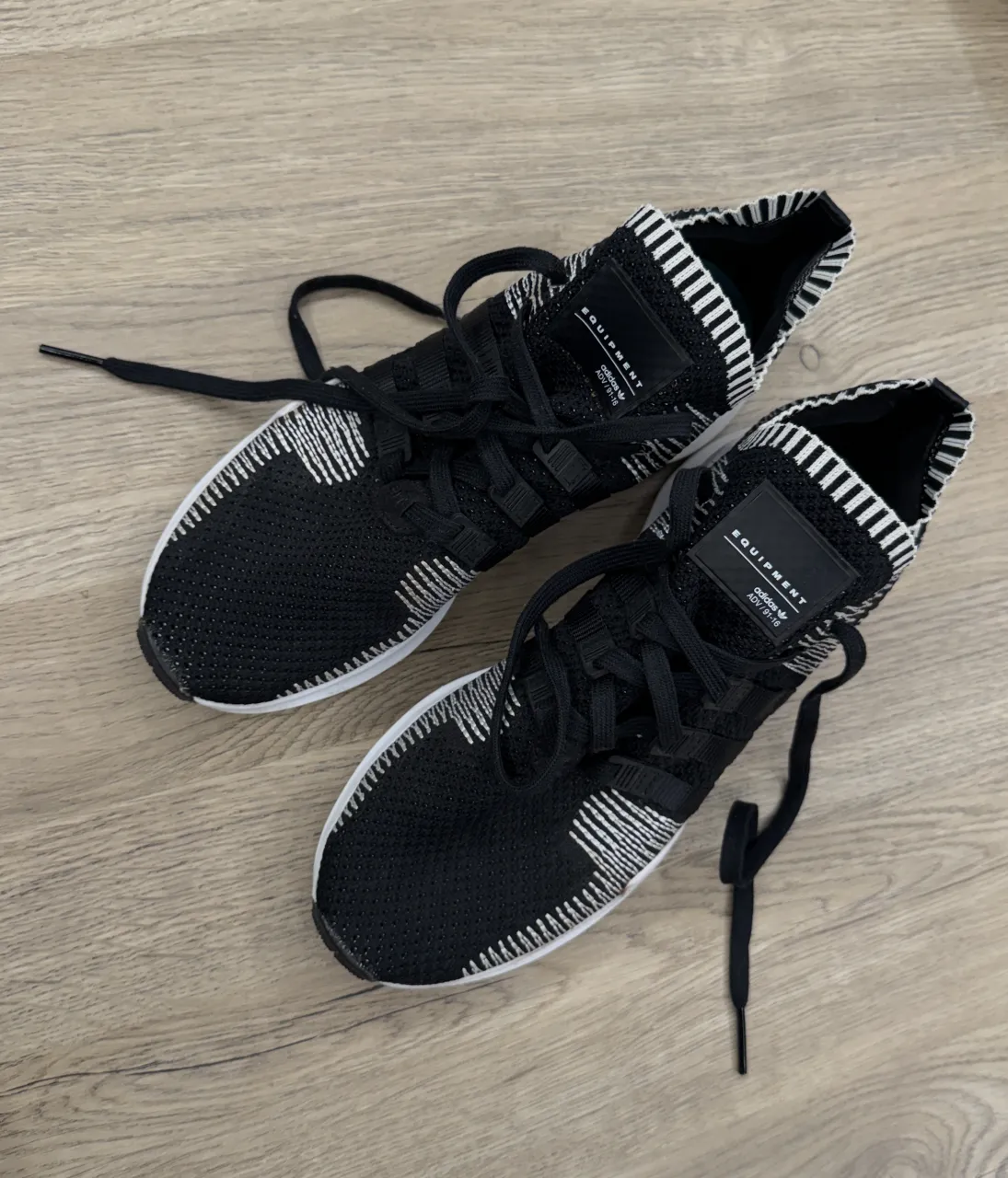 Zapatillas Adidas. 1 uso. talle 10us/ 43