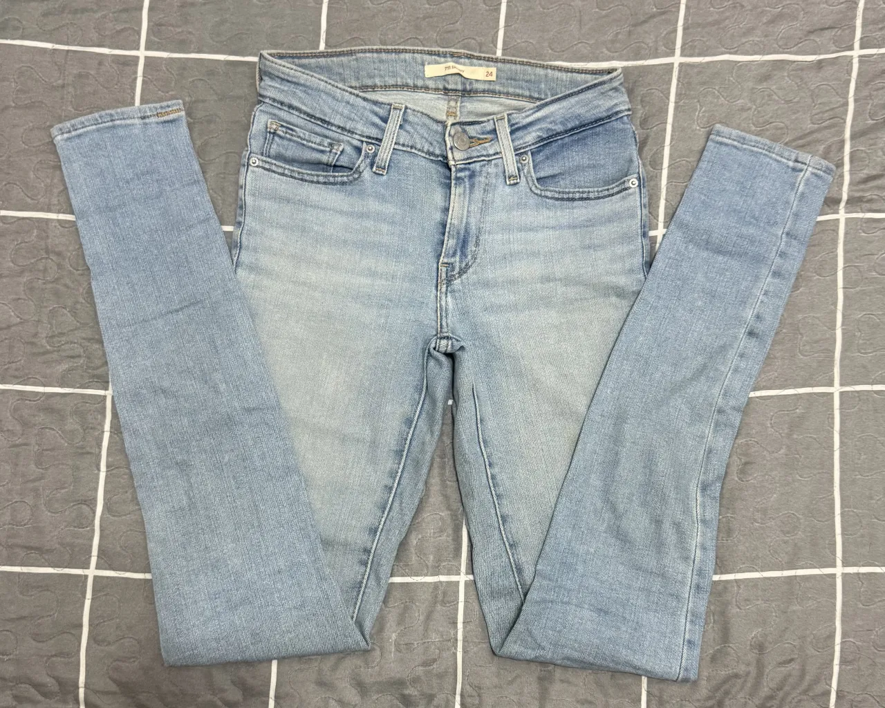 Jean Levi's - Vista 2