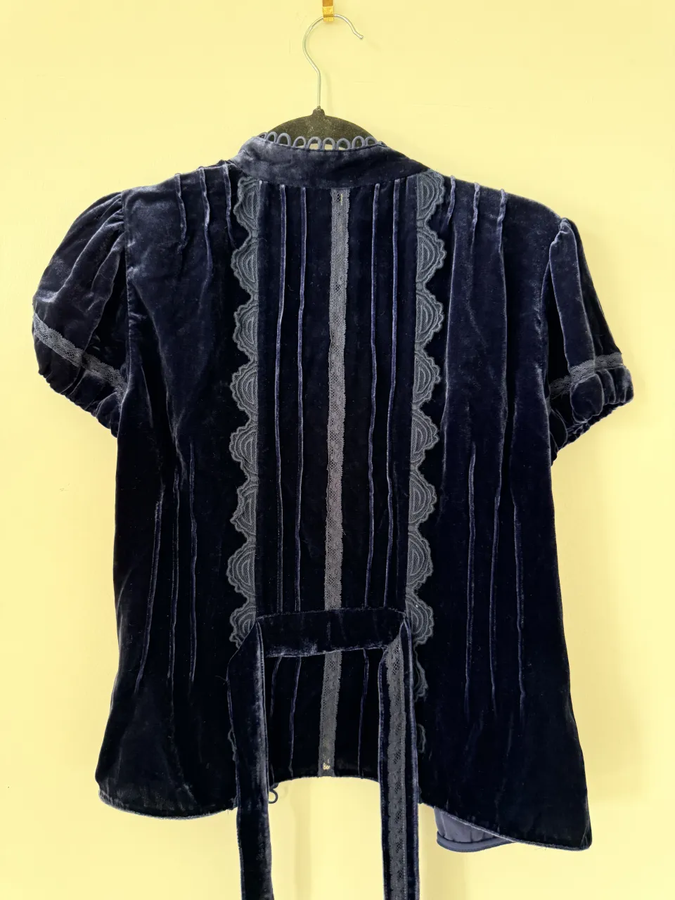 Blusa BCBGMAXAZRIA - Vista 3