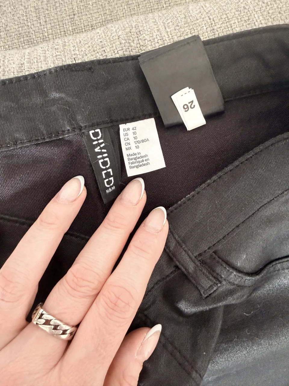 Jean Divided - Vista 3