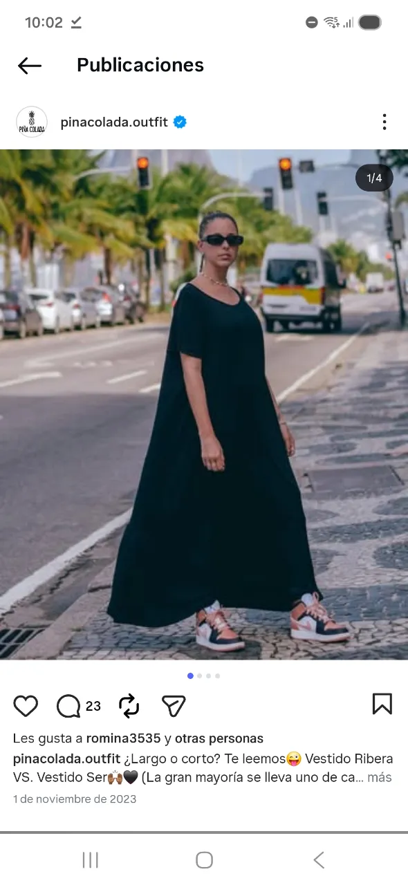 Vestido negro largo con mangas cortas y escote en V con tiras para atar en la espalda, de viscosa, super amplio y fresco. Medidas axila a axila 70 cm, largo 1,35, caderas mas de 140 cm contorno