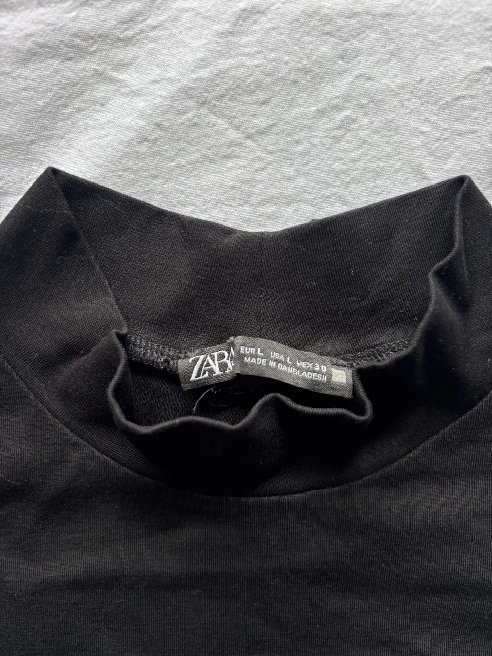 Remera Zara - Vista 3