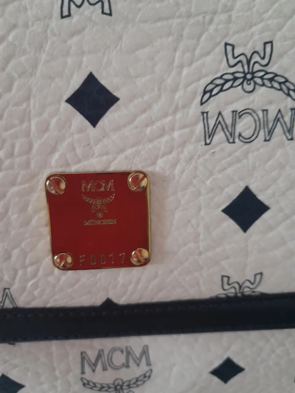 Cartera YMCMB - Vista 3