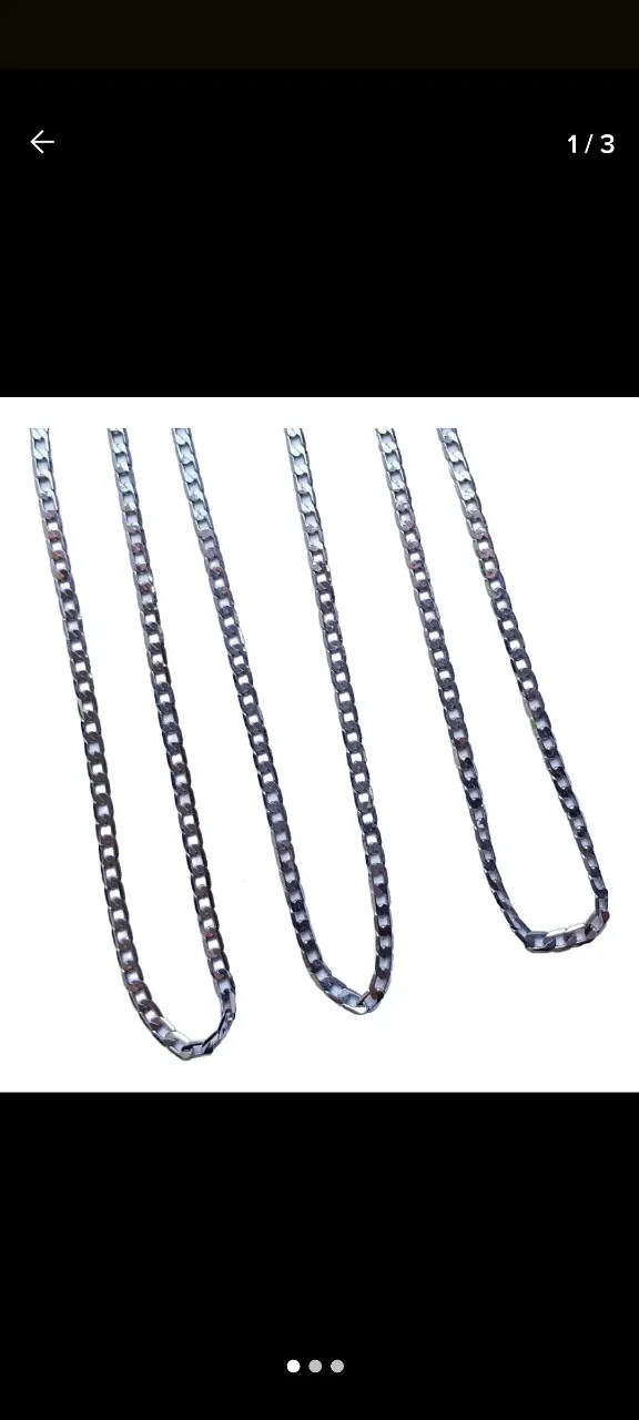 Cadenas de acero X 3 unidades 60 cm cada una para mujer, ideal para complementar cualquier look. Diseño elegante y versátil.