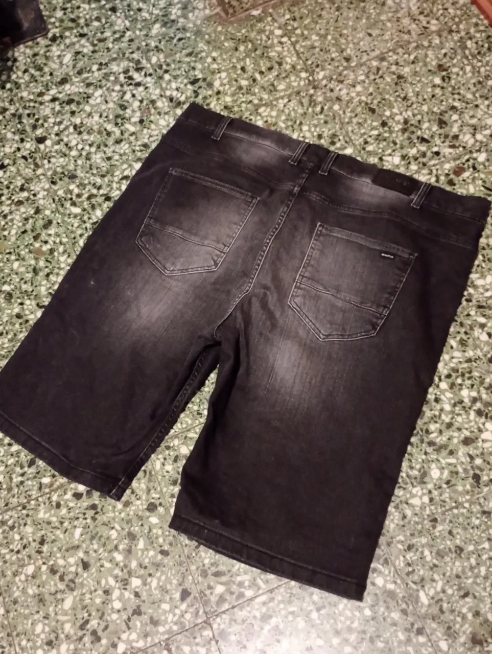 Bermuda Kevingston - Vista 2