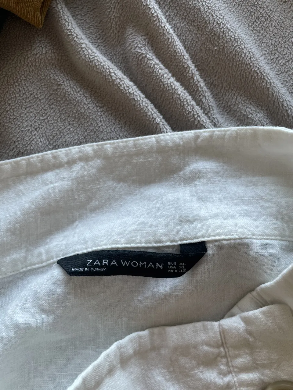 Remera Zara - Vista 2